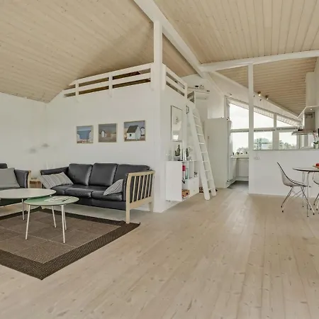 Tiane - 800m From The Sea In Western Jutland By Interhome