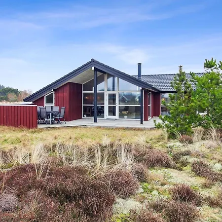 Tiane - 800m From The Sea By Interhome