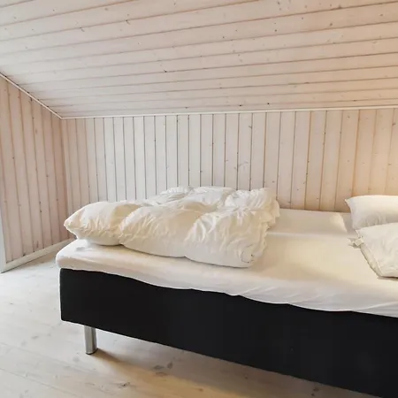 Tiane - 800m From The Sea By Interhome Feriehus *