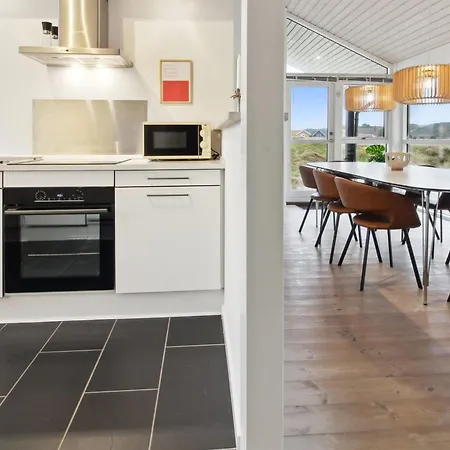 Tiane - 800m From The Sea By Interhome 펜션