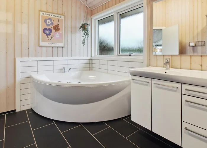 Tiane - 800m From The Sea By Interhome * Fano