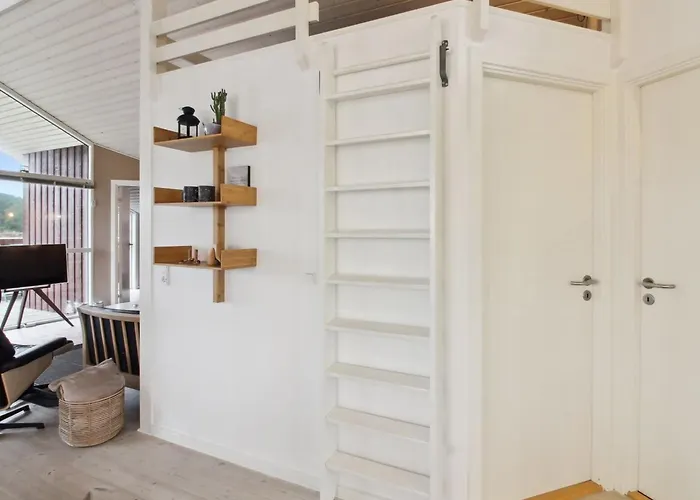 Holiday home Tiane - 800m From The Sea By Interhome *